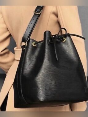 Louis Vuitton Epi Petit Noe in Black
